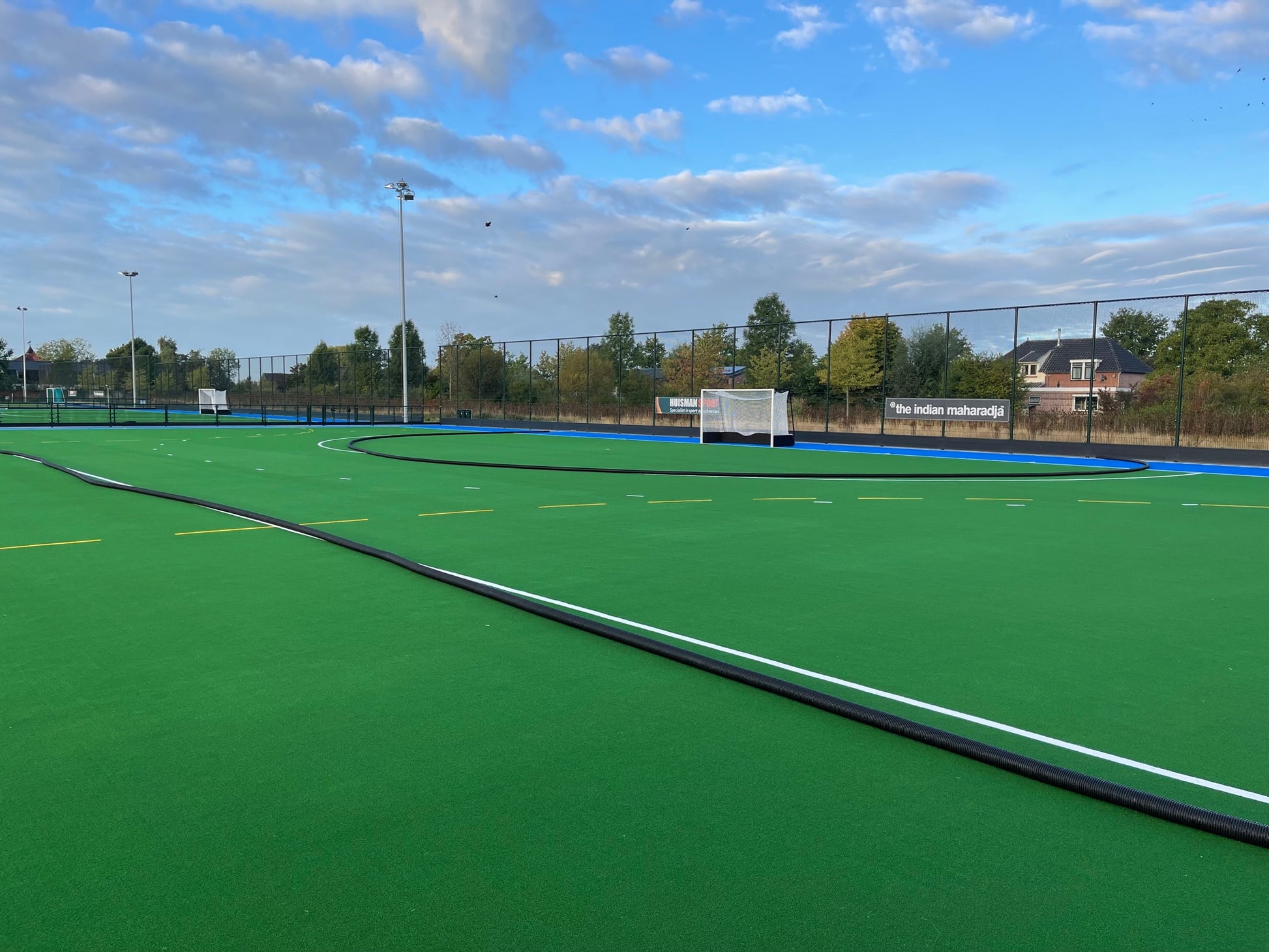 Installatie kunstgras waterveld Elst - Nobel Grass