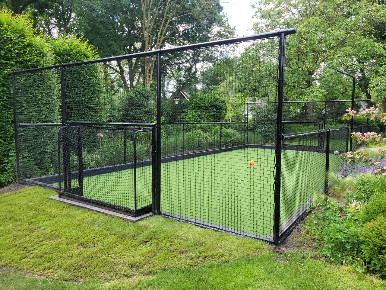 Kunstgras in de tuin - Nobel Grass waterveld professioneel - Privé Hockeyveld - Blaricum